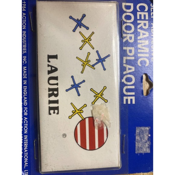 Vintage Dead Stock LAURIE With The Game Jacks Ceramic Name Plaque Wall Sign 1984 - Picture 6 of 12